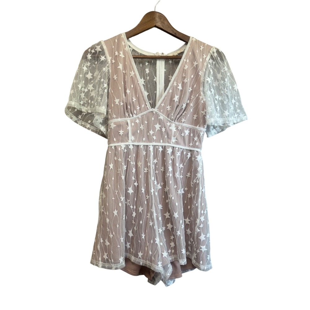 Le Lis Romper Women Small Pink Excellent Star Lace Flutter Sleeve‎ V-Neck